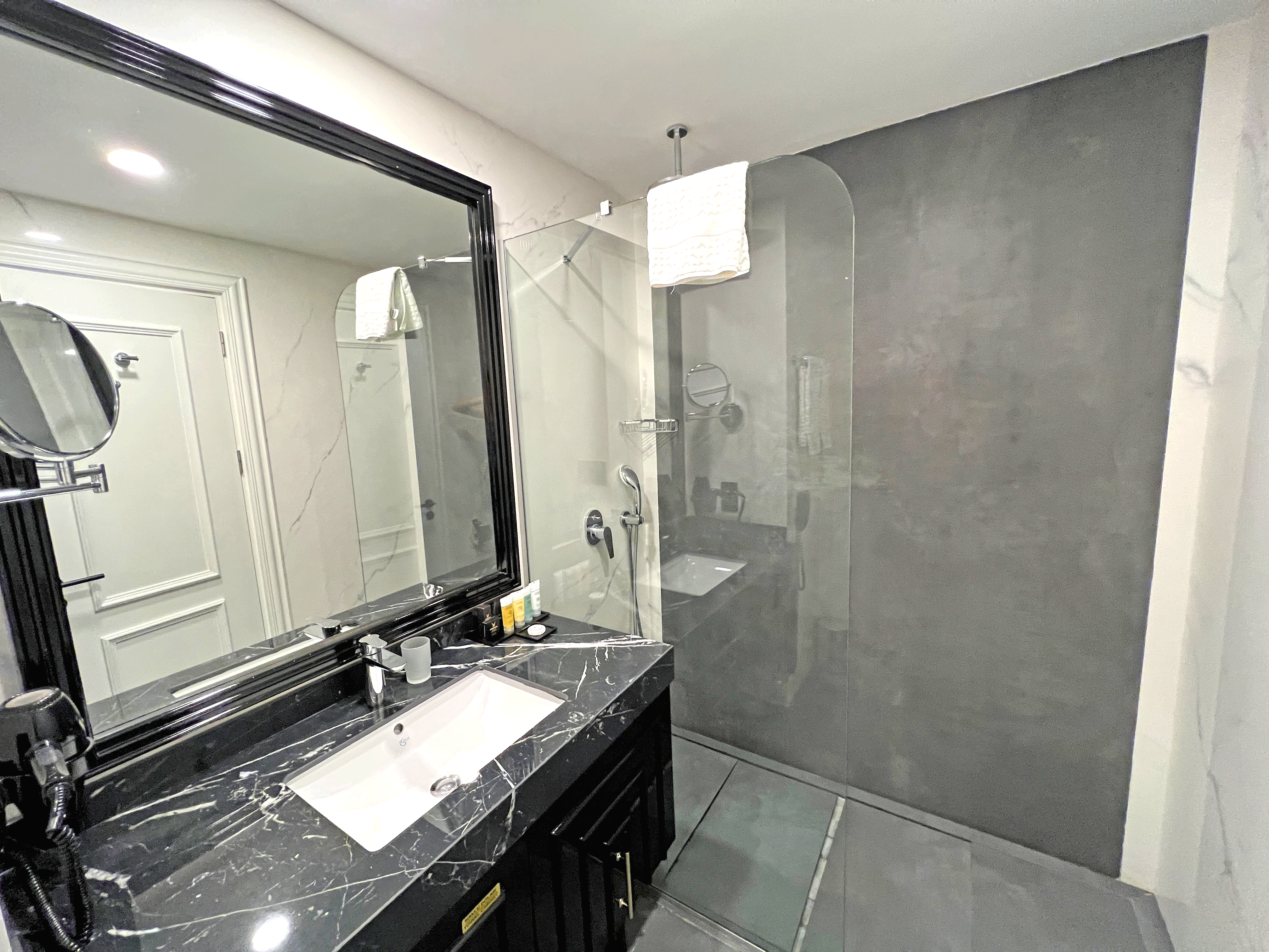 33 chamada prestige bathroom area kyrenia