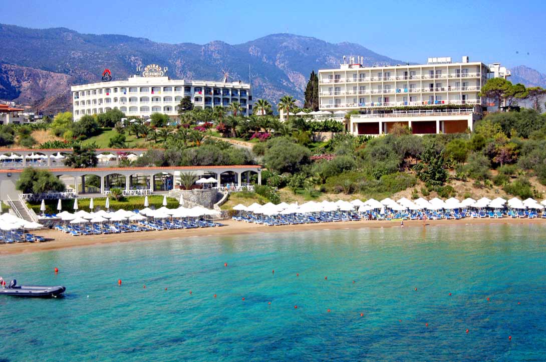 Denizkizi beach view kyrenia