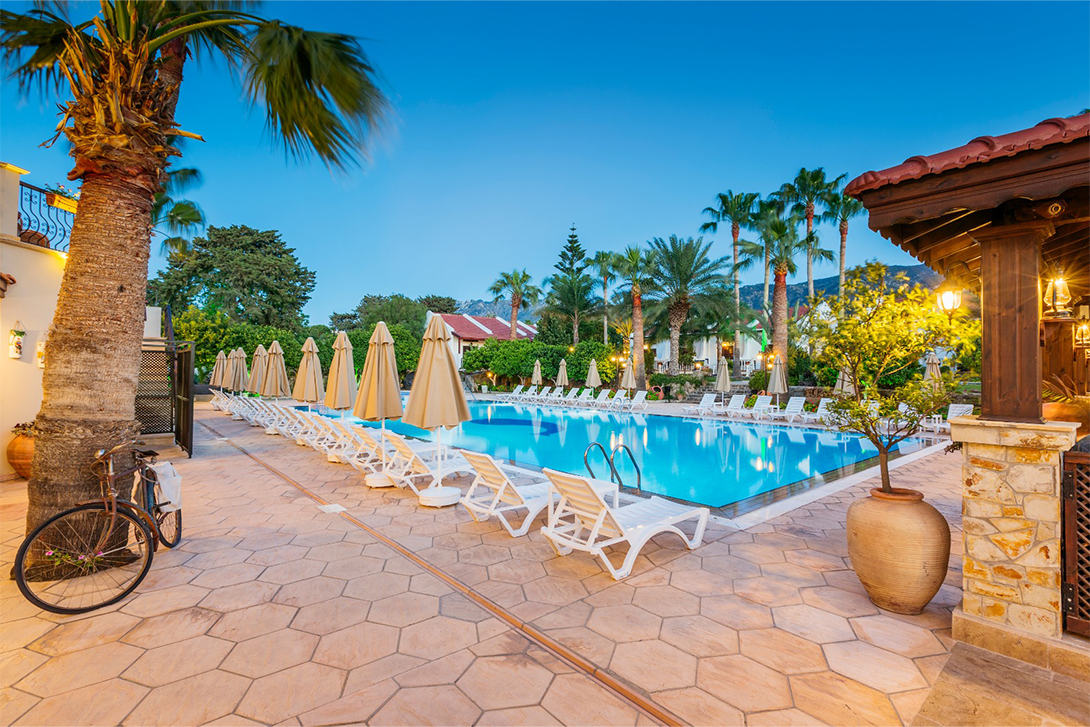 almond village sunbeds kyrenia