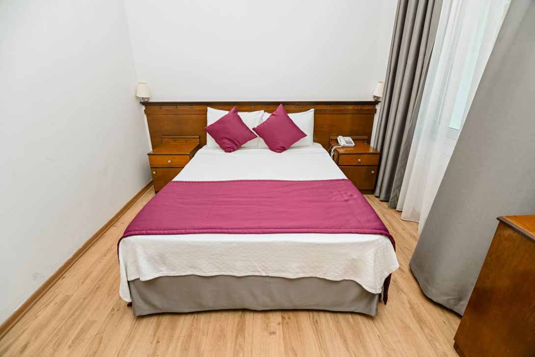 hotel double beds sammys hotel kyrenia