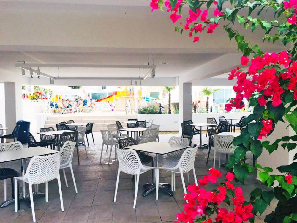 sunconnect sofiana resort pool bar