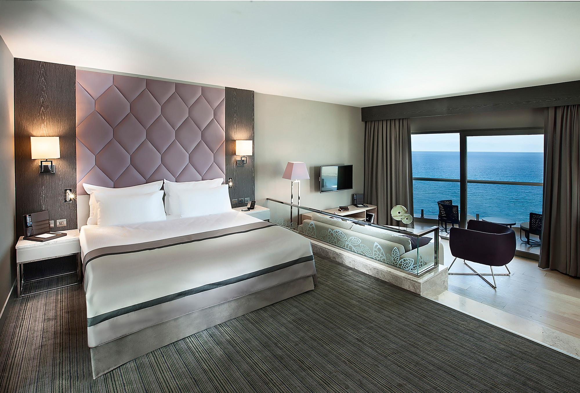 elexus deluxe hotel room
