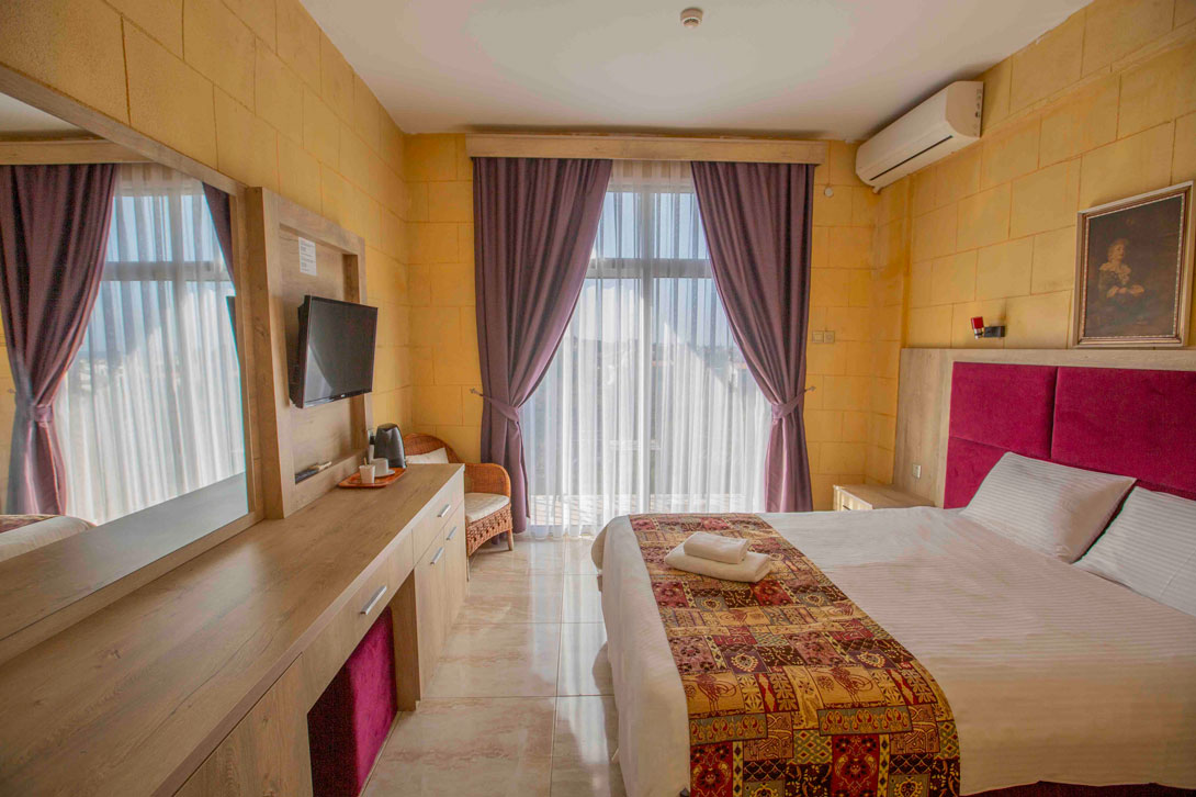 hotel-room-bedroom-lapida-kyrenia