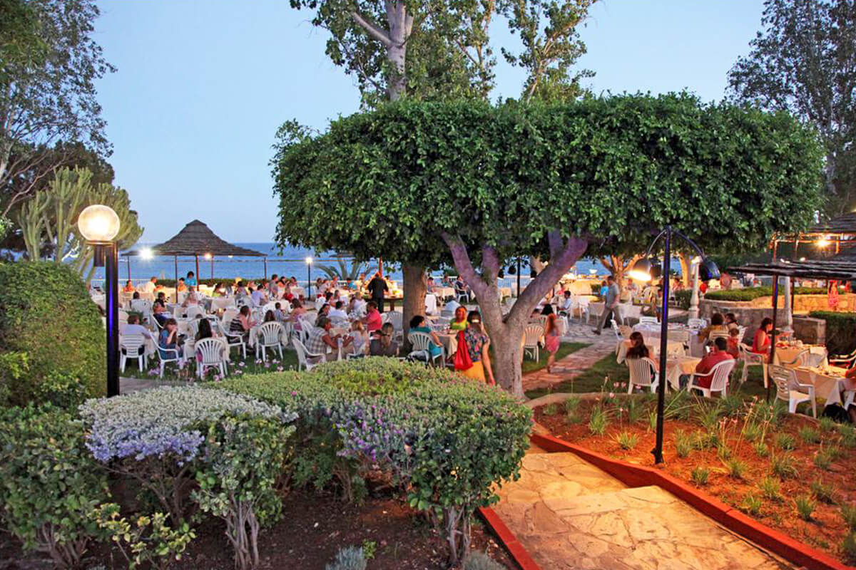 10-Poseidonia Beach Hotel Cafe