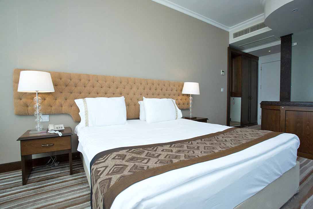 suite bedroom denizkizi hotel kyrenia