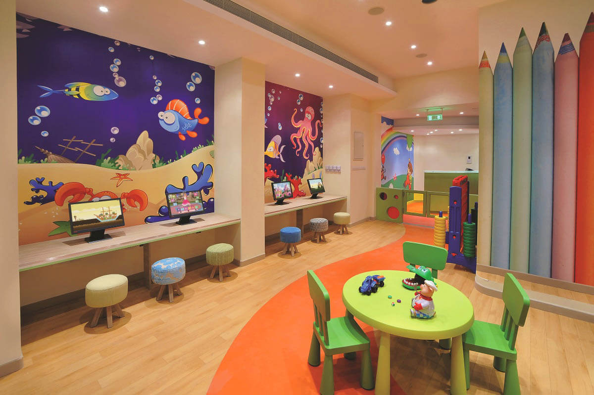 alexander beach hotel kids facilities