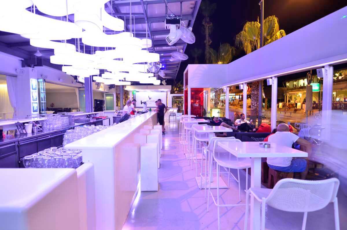 napa plaza open air lounge