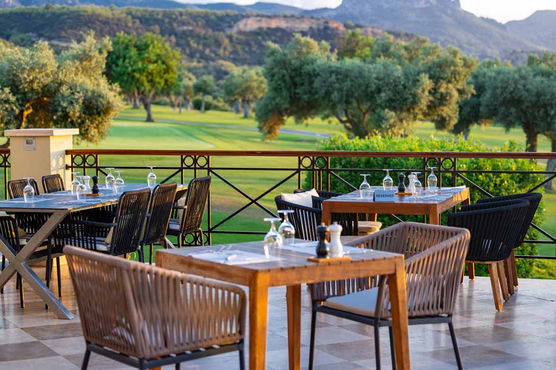 korineum golf buffet dinning