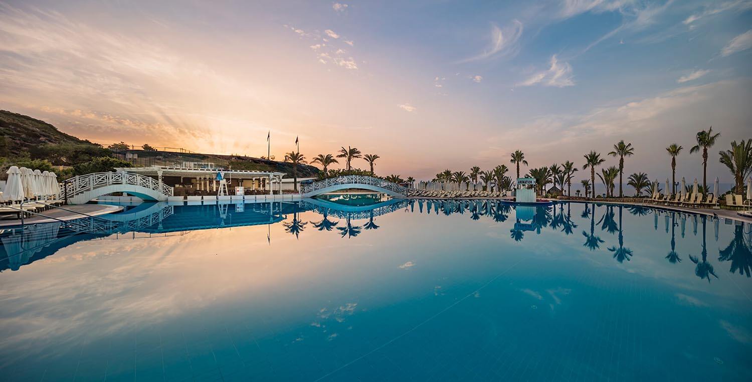Acapulco Beach and Spa Resort