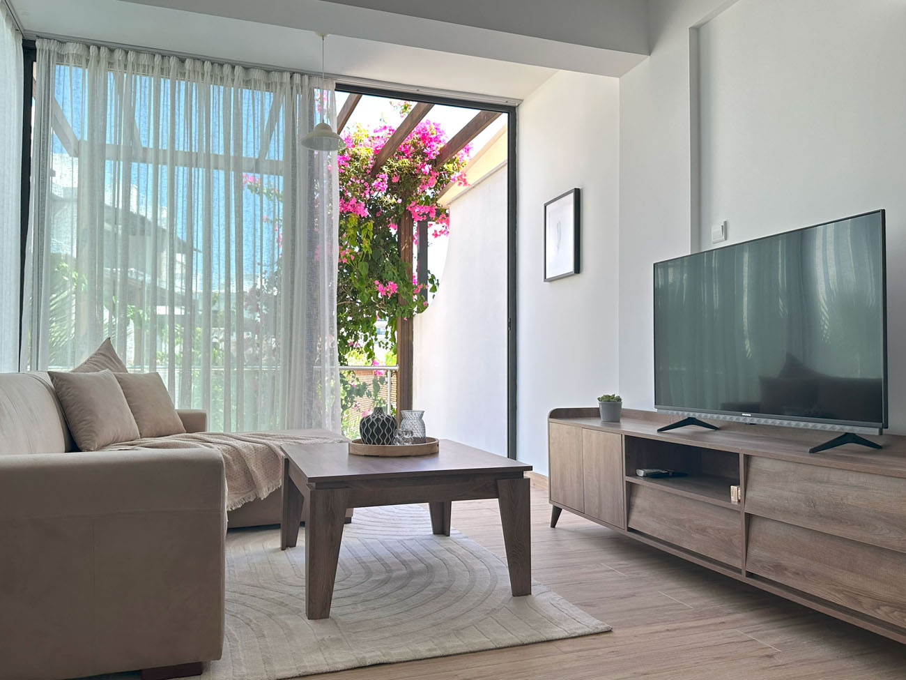 diamond hidden suites living room merit