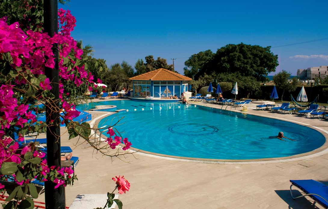 sempati pool view kyrenia