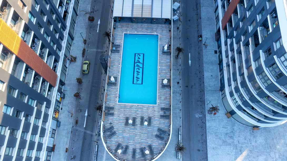 24 caddeminn hotel pool  videoa famagusta