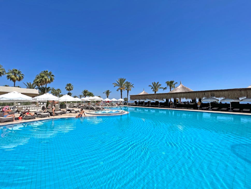 vuni palace pool area kyrenia